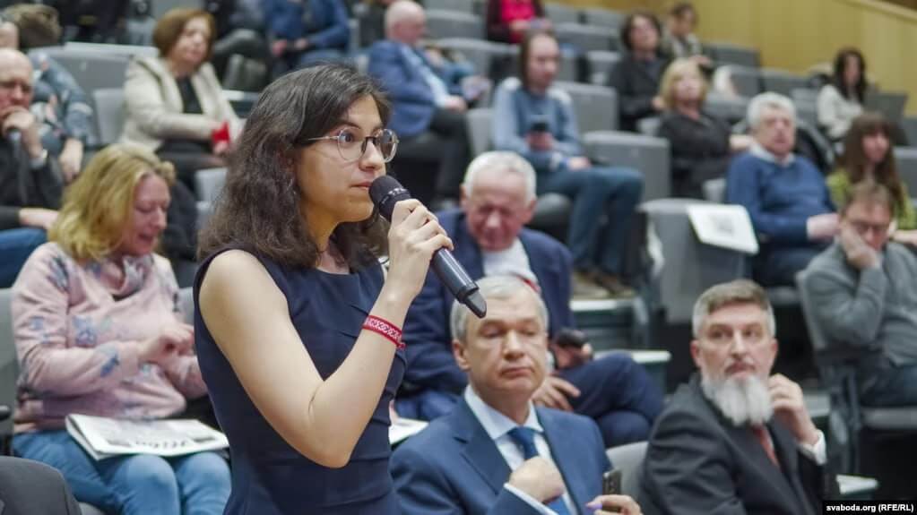 «Адчуваеш цяпло? Прыляцеў пацалунак з-за кратаў». Анхэля Эсьпіноса Руіс пра сваё зачараваньне беларусамі