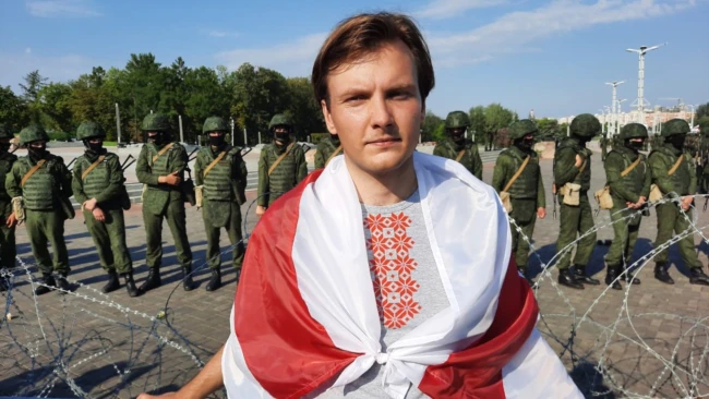 «Белыя дні Менску». Як дырыжор мюнхэнскага аркестру напісаў кнігу пра беларускую рэвалюцыю 