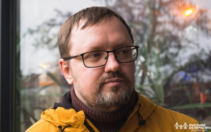 Чаму беларускай кнізе складана прабіцца на заходні рынак — відэалекцыя Ціхана Чарнякевіча