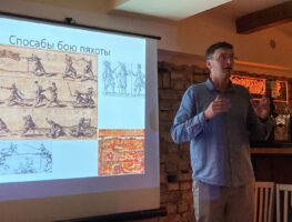 У клубе Beer&History размаўлялі пра войска ВКЛ 