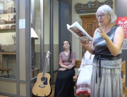 Лаўрэатам літаратурнай прэміі імя Міхася Стральцова стала Антаніна Хатэнка  