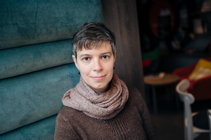 «Цяпер – час самай глыбокай самарэфлексіі»: паэтка і пісьменніца Ганна Янкута — пра «Канстытуцыю», «Геалогію», сучасную паэзію і беларускія балоты  