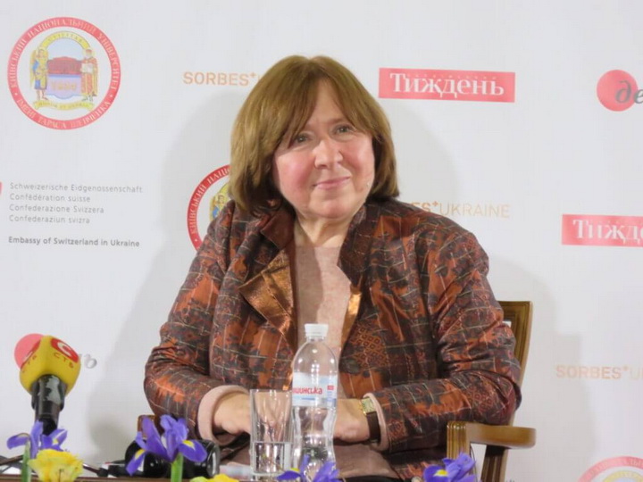 Святлана Алексіевіч: Нельга дзяліць грамадства