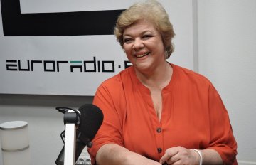 Культуролаг Юлія Чарняўская выпусціла кнігу вершаў