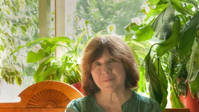 Чаму «чырвоны чалавек» баіцца гісторыі? Інтэлектуальны клюб Алексіевіч упершыню прайшоў онлайн 