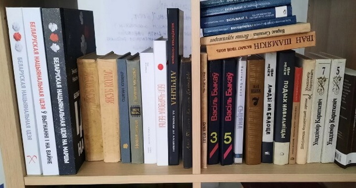 Бібліятэка з дзесяці кніг: як адна жанчына будуе беларускую культурную прастору ў Познані