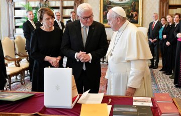 Папа Рымскі і прэзідэнт Германіі — пра ролю Беларусі ў міграцыйным крызісе