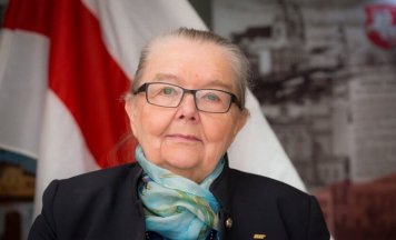 Івонка Сурвілла павіншавала Беларускую інтэрнэт-бібліятэку Kamunikat.org з 25-годдзем!