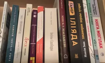 «У беларускай кніжнай прасторы час быццам запаволіўся». Рэцэнзэнтка Зося Лугавая пра тэндэнцыі ў літаратуры